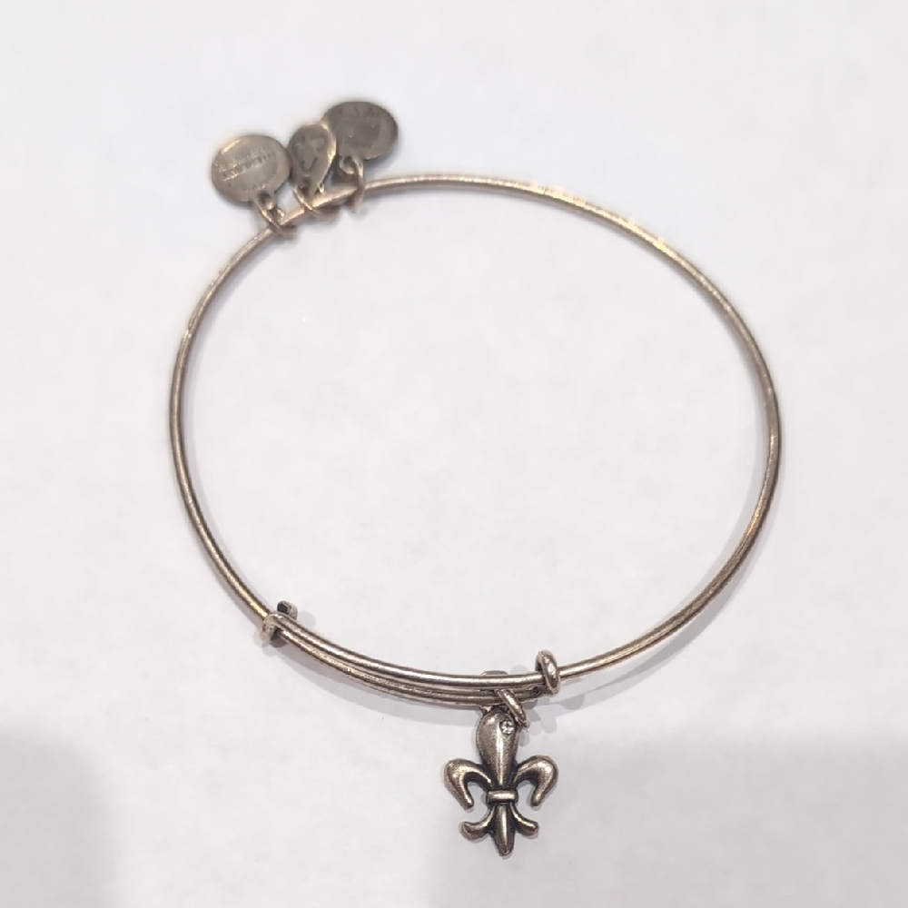 Alex and Ani Silver Expandable Wire Bracelet with Fleur-de-Lis Charm